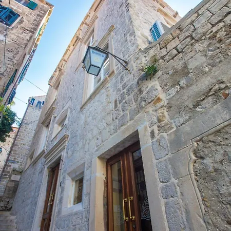 Dominus Little Palace 4*