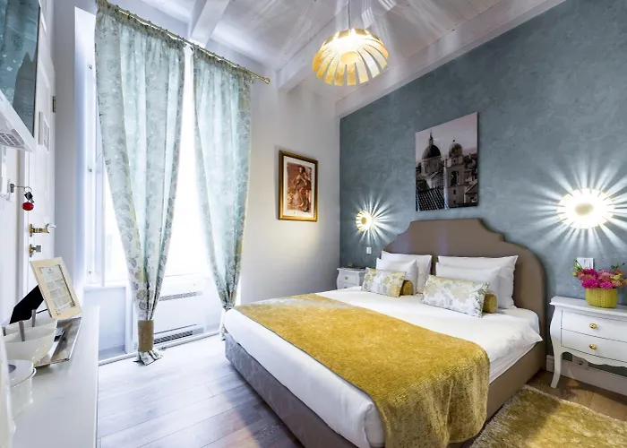 Dominus Little Palace Bed & Breakfast